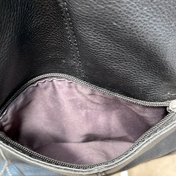 The Sak black leather cross body bag with adjustable shoulder strap and pad - Picture 8 of 12